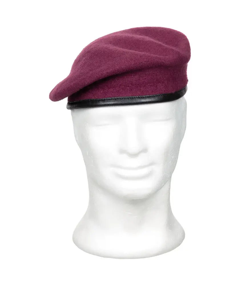 Beretă militară din tricot disponibilă în mai multe culori