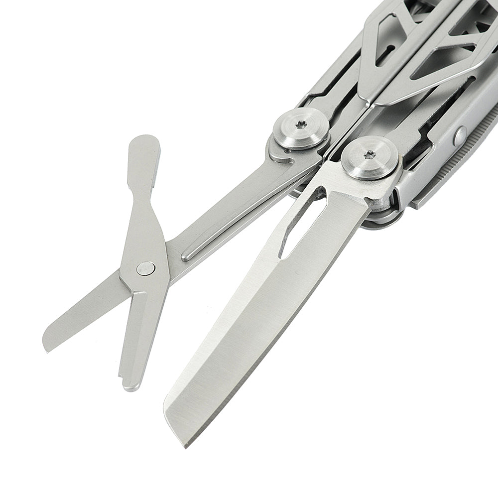 Multitool M-Tac Type 3 deschis cu uneltele integrate